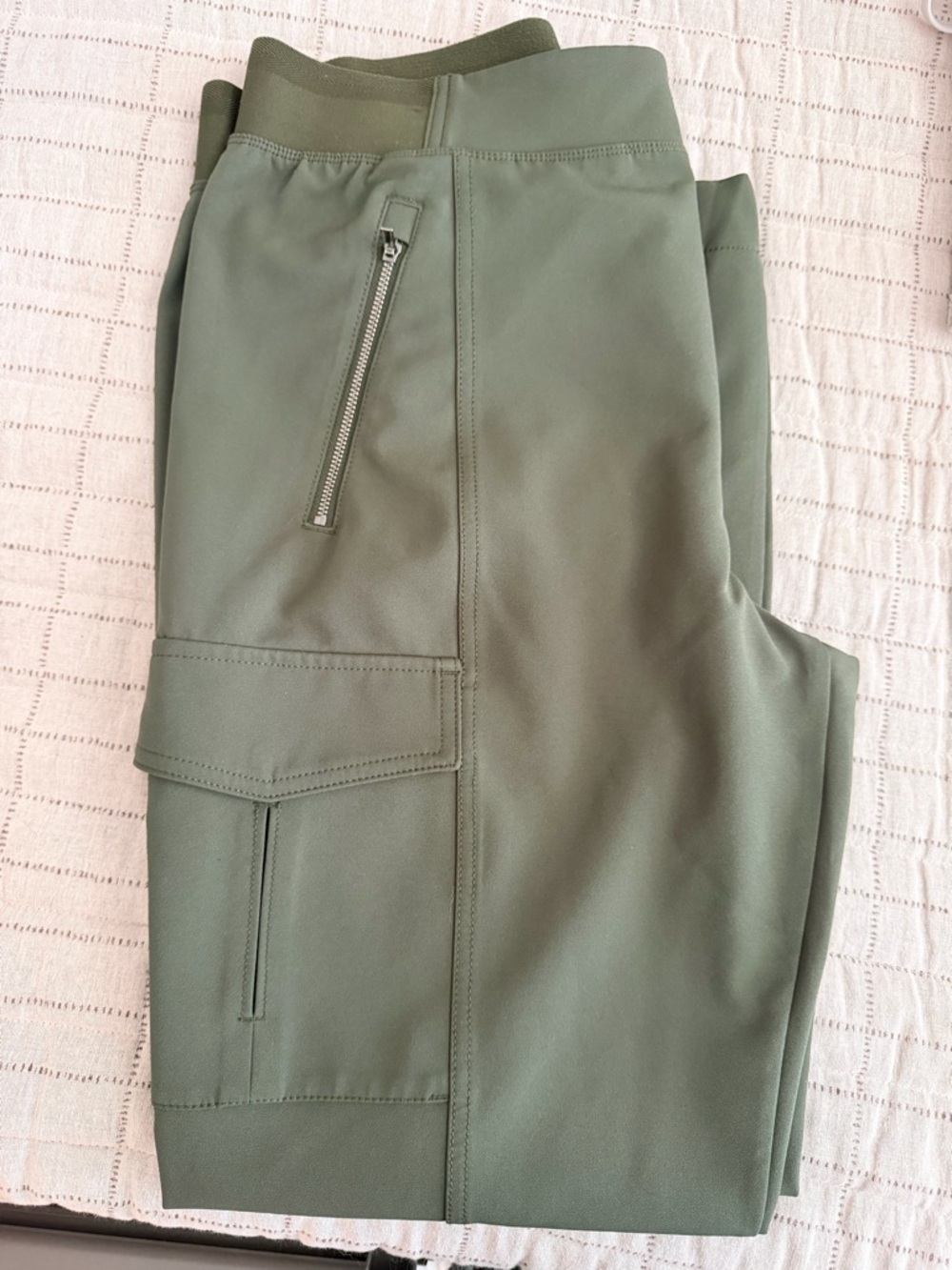 Athleta Olive Green Cargo Pants sz 12